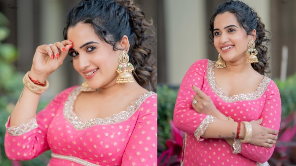 Anchor Sravanthi Chokkarapu attracts with her Traditional look Here is her beautiful Stills Anchor Sravanthi Chokkarapu attracts with her Traditional look Here is her beautiful Stills