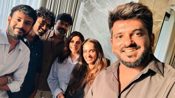 Thalapathy Vijay meets Dragon Team