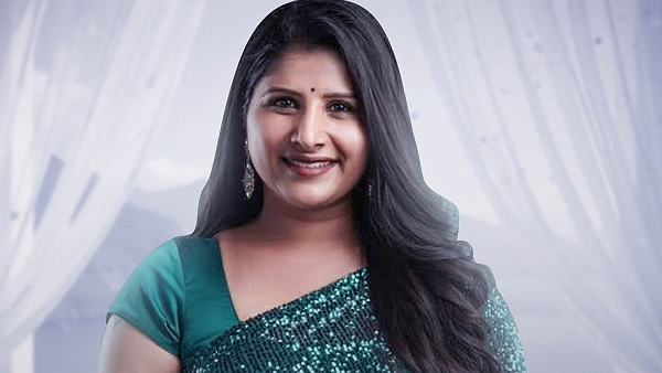 Ride on Singer Mangli Birthday Party Ride on Singer Mangli Birthday Party