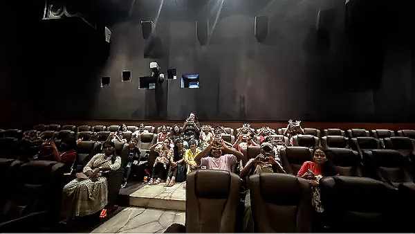 Shin chan The Spicy Kasukabe Dancers