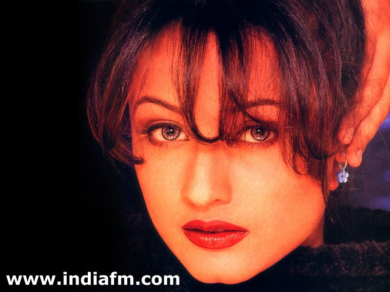 Namrata Shirodkar Wallpapers