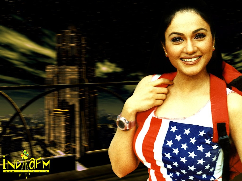 Gracy Singh Wallpapers