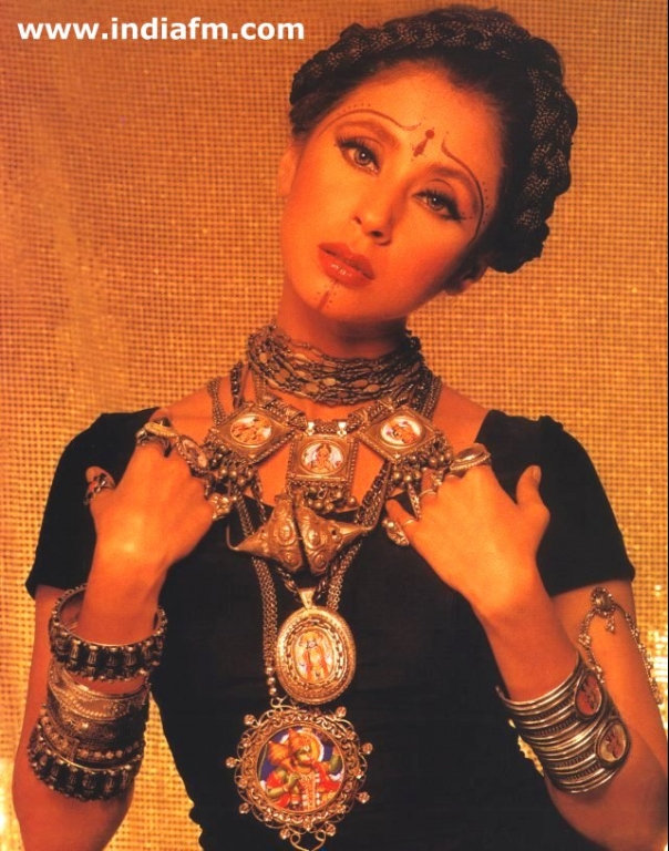 Urmila Matondkar Wallpapers