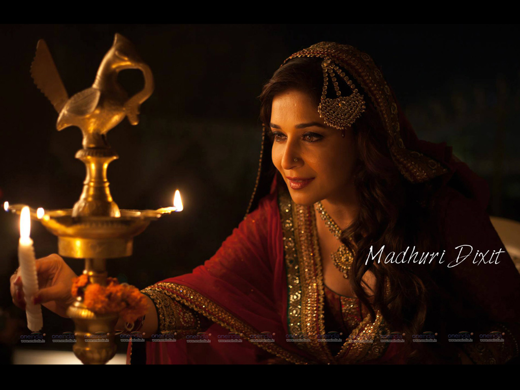 Madhuri Dixit Wallpapers