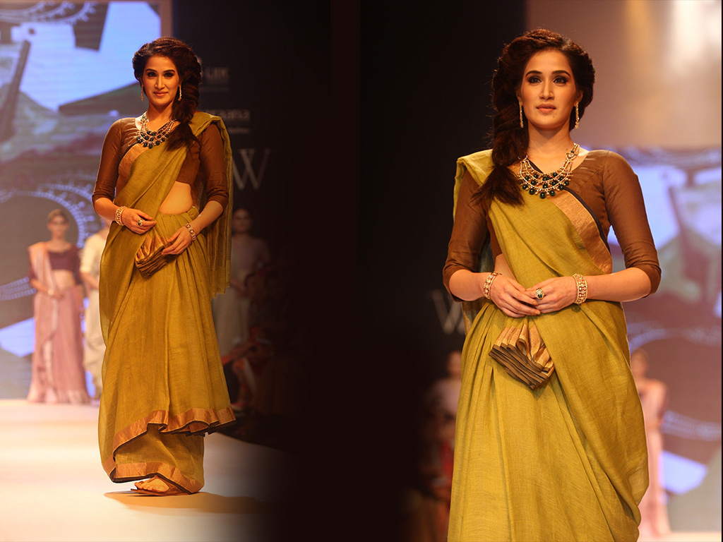 Sagarika Ghatge Wallpapers