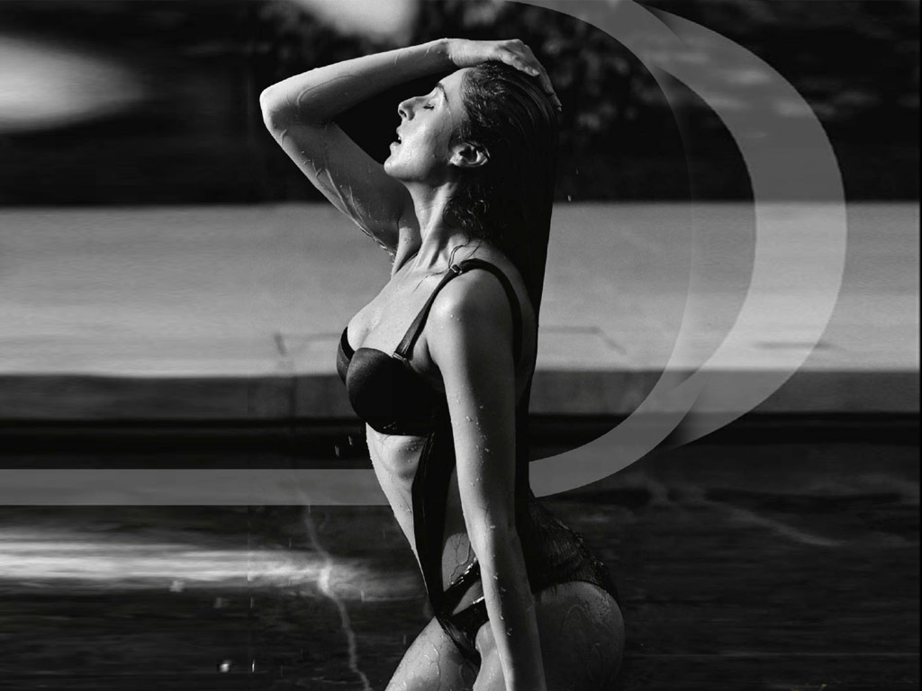 Pernia Qureshi Wallpapers