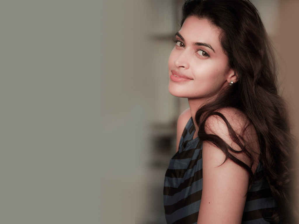 Salony Luthra Wallpapers