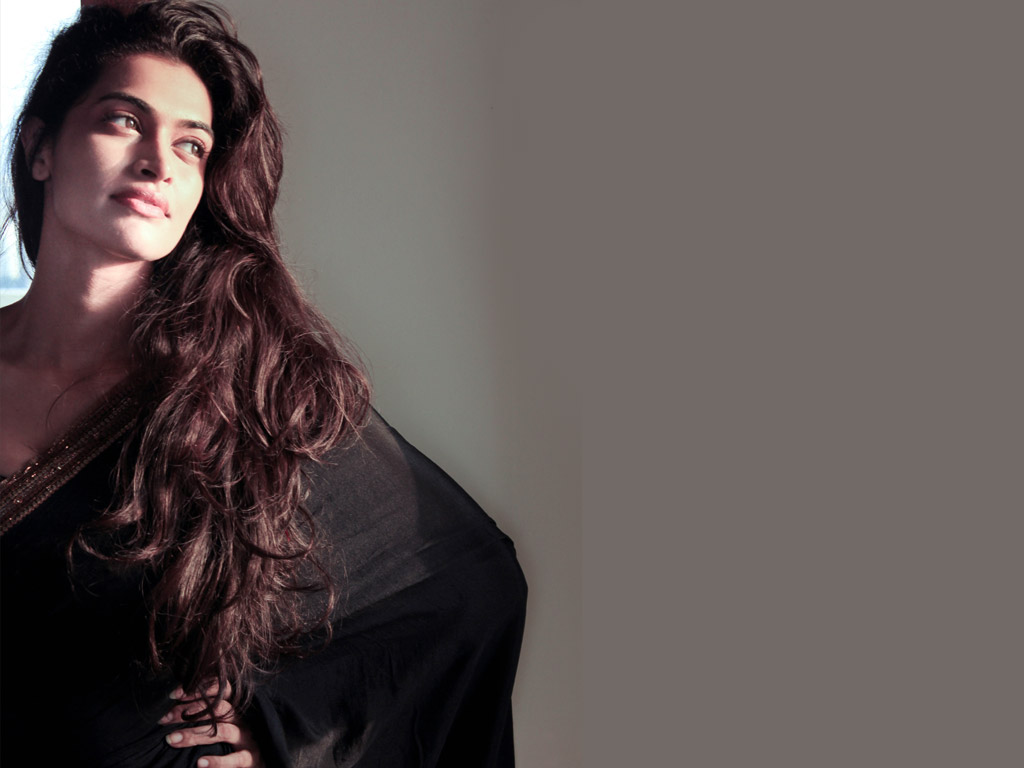 Salony Luthra Wallpapers