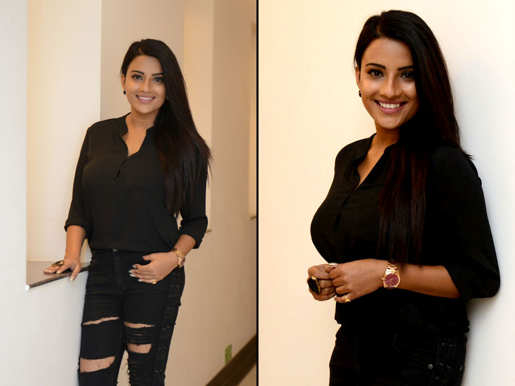 Jyothi Sethi Wallpapers