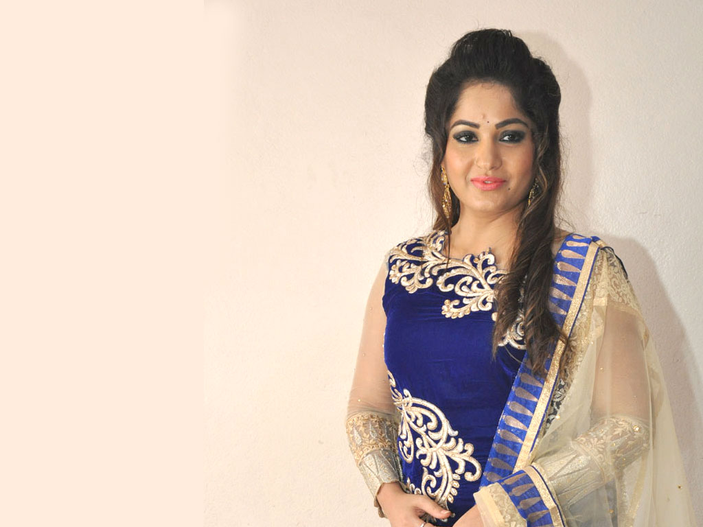 Madhavi Latha Wallpapers