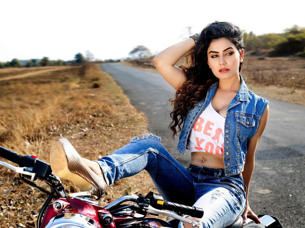 Kangna Sharma Wallpapers