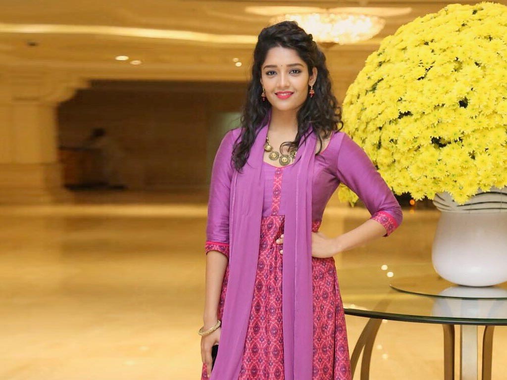 Ritika Singh Wallpapers