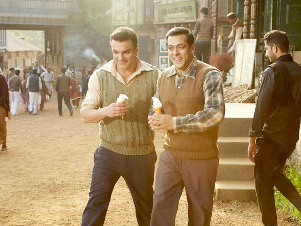 Tubelight Wallpapers