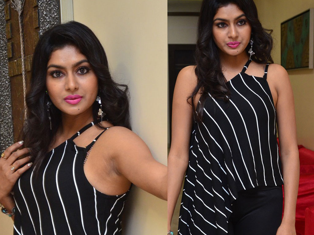 Sai Akshatha HD Wallpapers | Latest Sai Akshatha Wallpapers HD Free ...