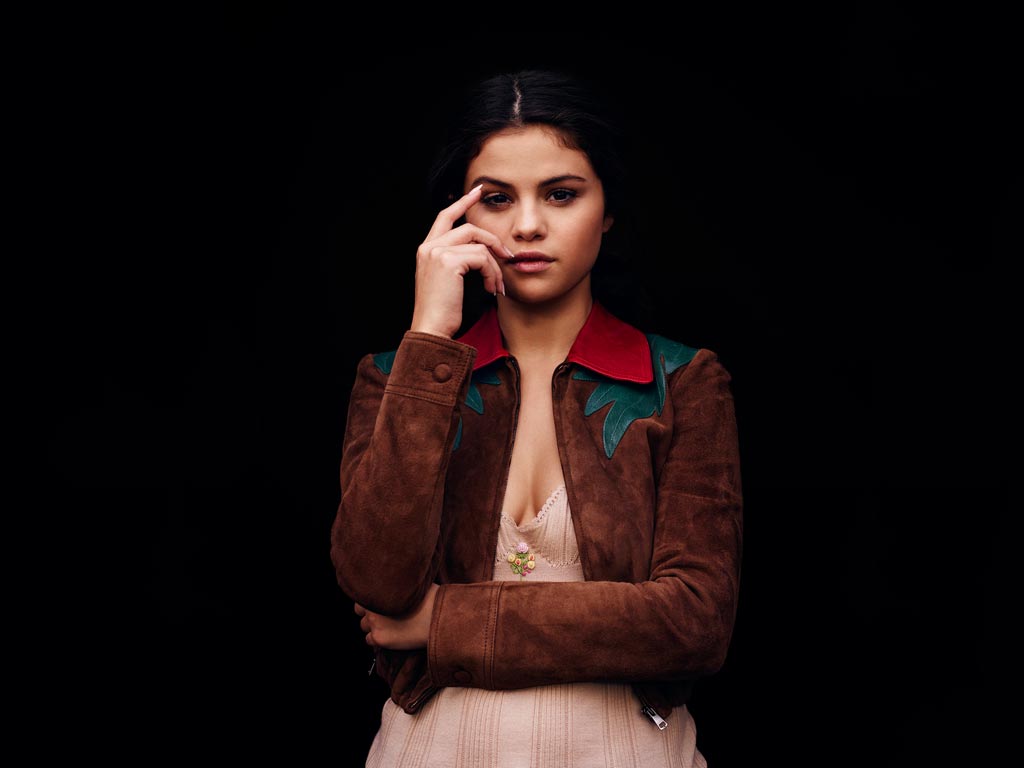 Selena Gomez Wallpapers