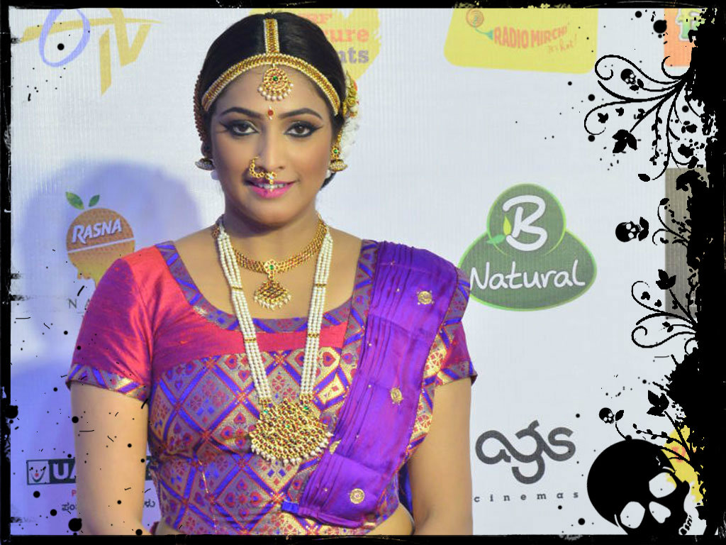 Haripriya Wallpapers