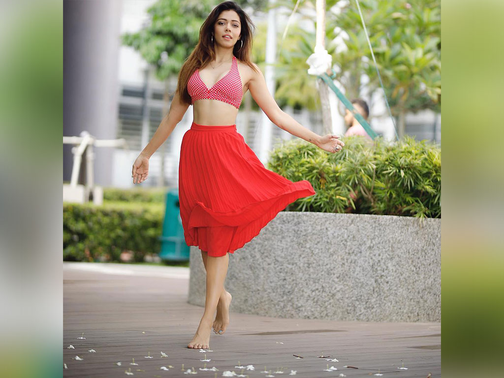 Himani Sahani Wallpapers