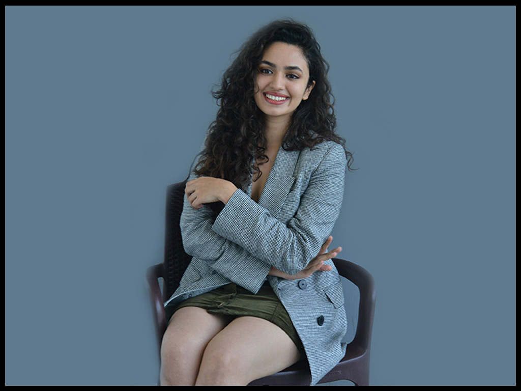 Malavika Nair Wallpapers