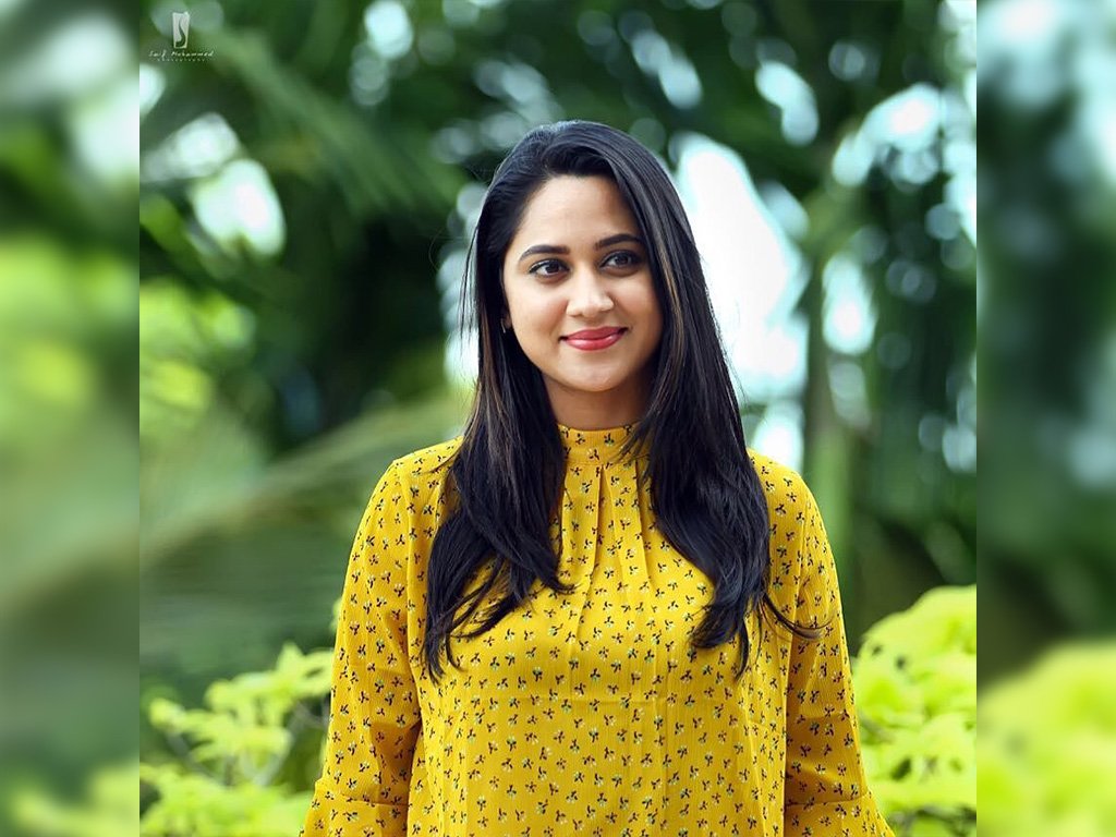 Miya George Wallpapers