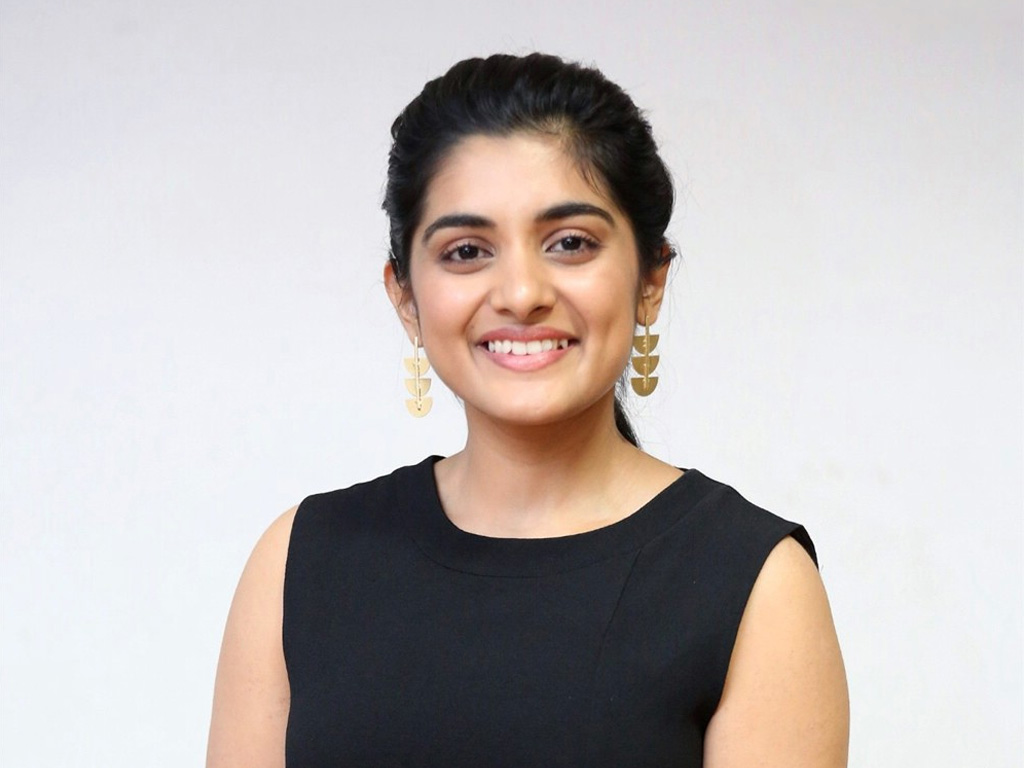 Nivetha Thomas Wallpapers
