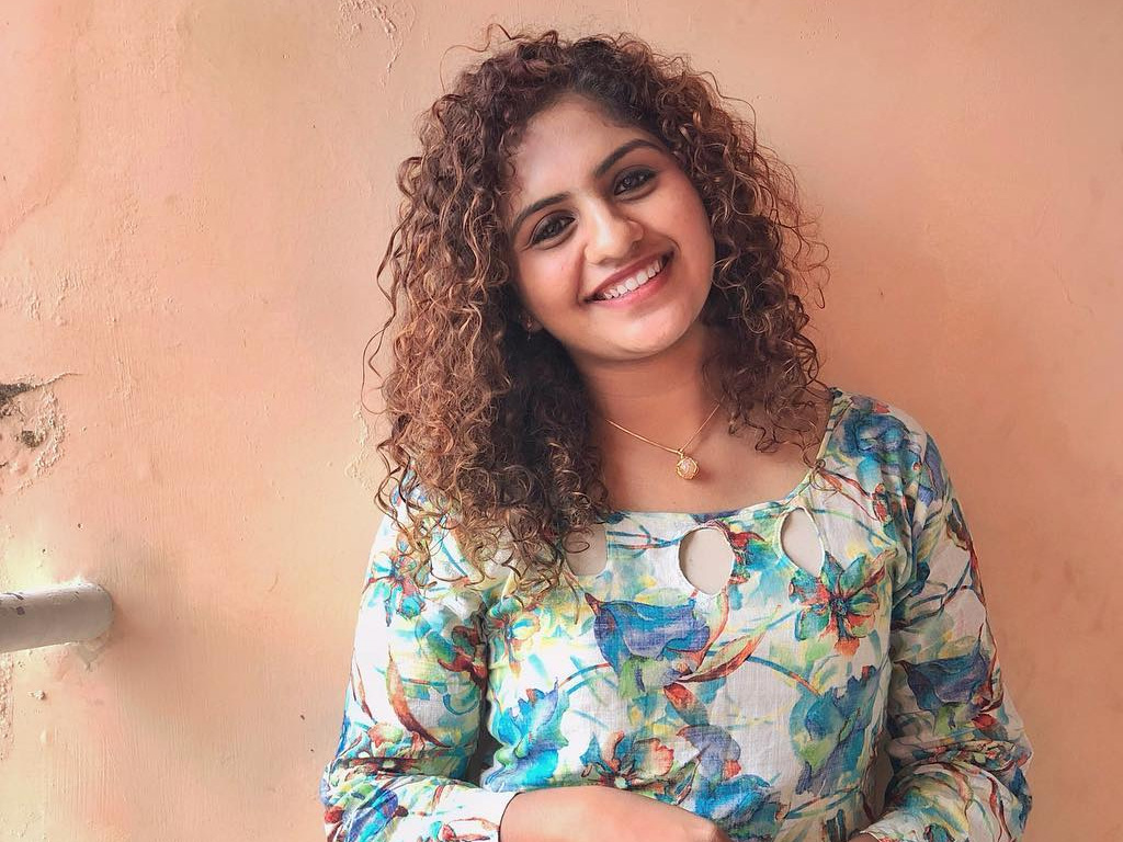 Noorin Shereef Wallpapers