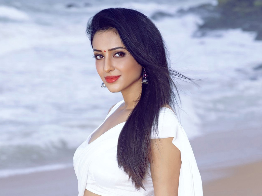 Riya Suman Wallpapers