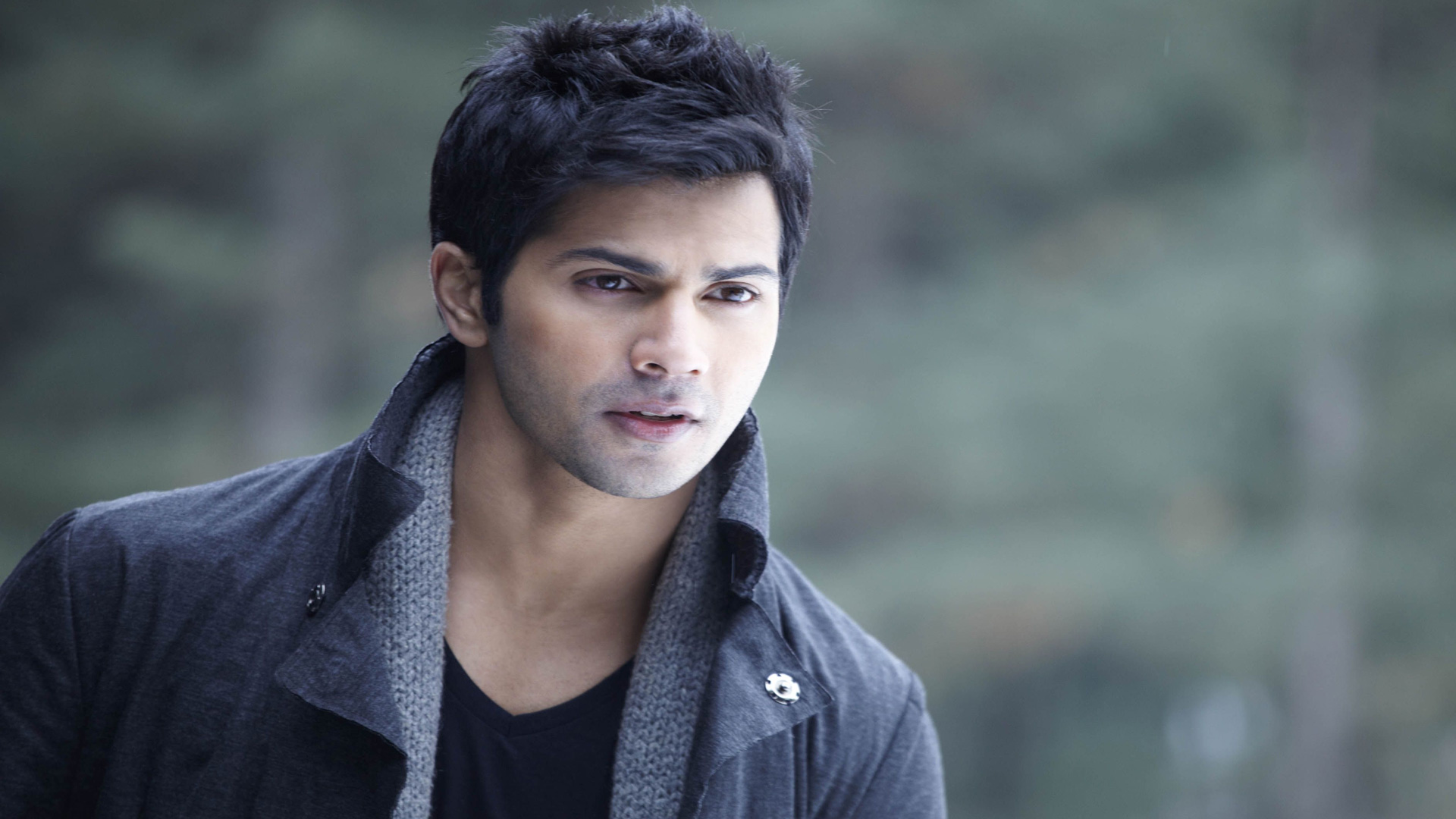 Varun Dhawan Wallpapers