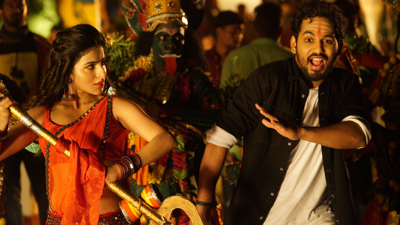 Naan Sirithaal Wallpapers