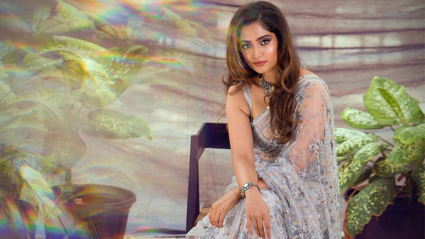 Reba Monica John Wallpapers