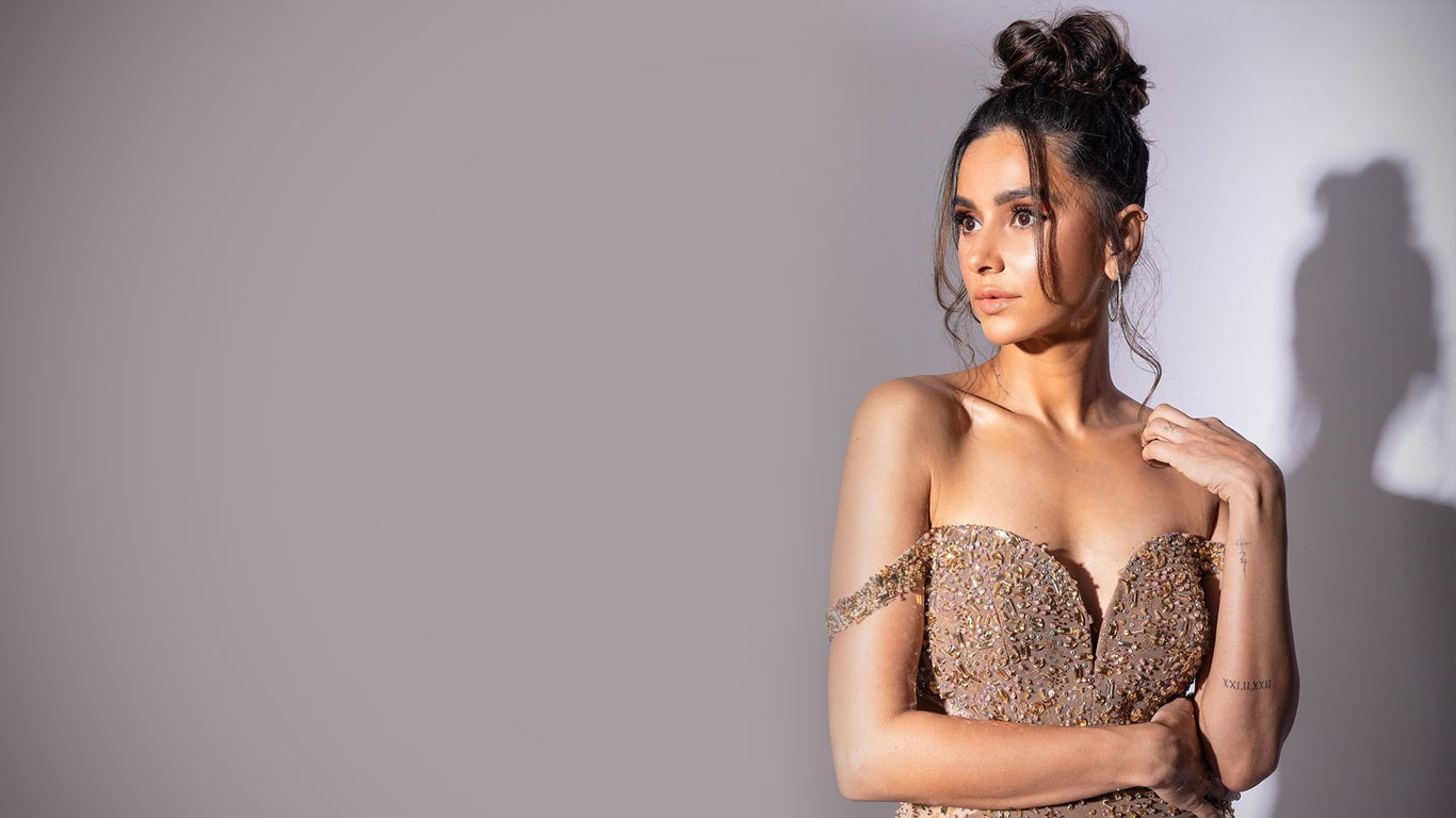 Shibani Dandekar Wallpapers