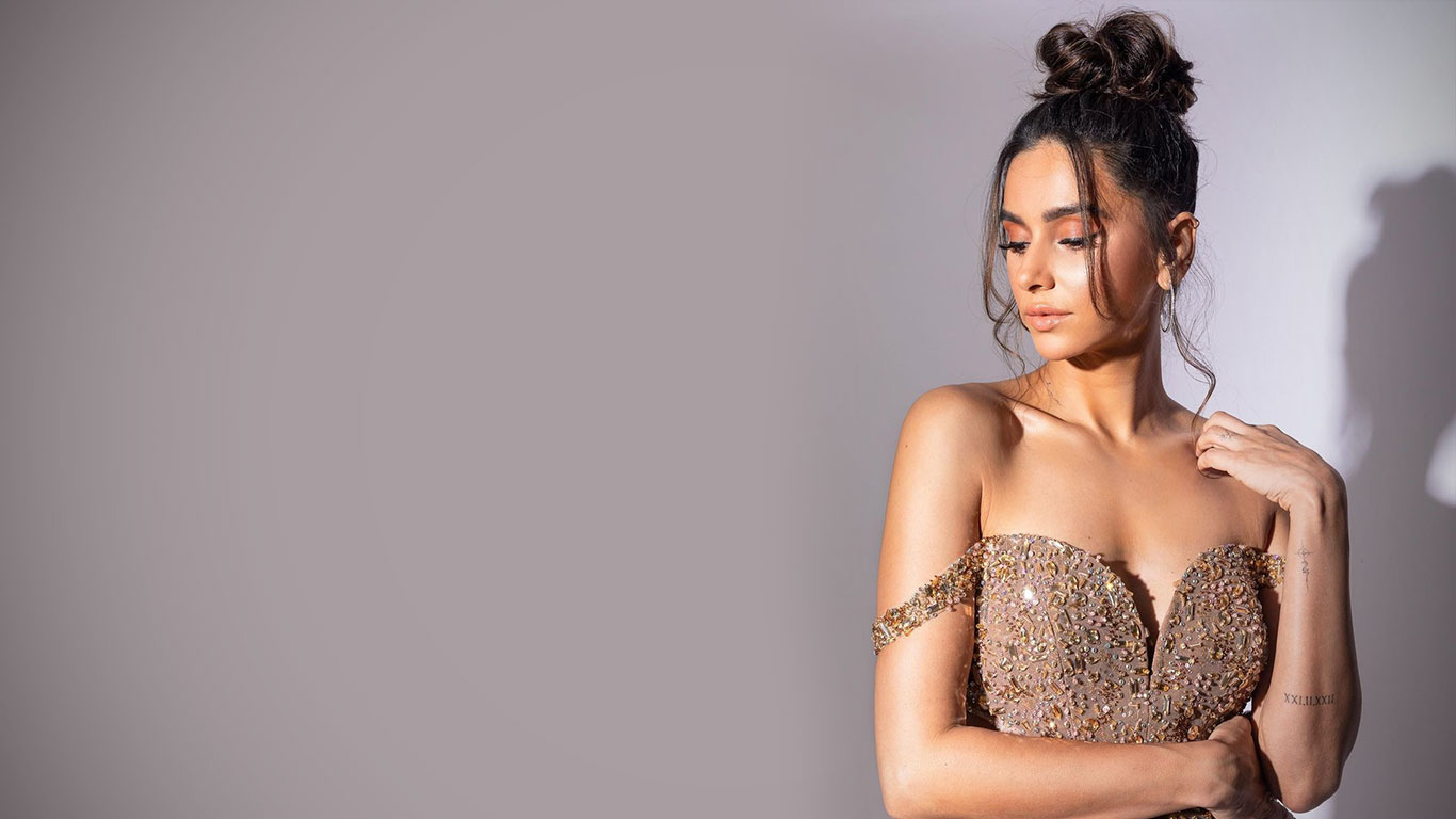 Shibani Dandekar Wallpapers