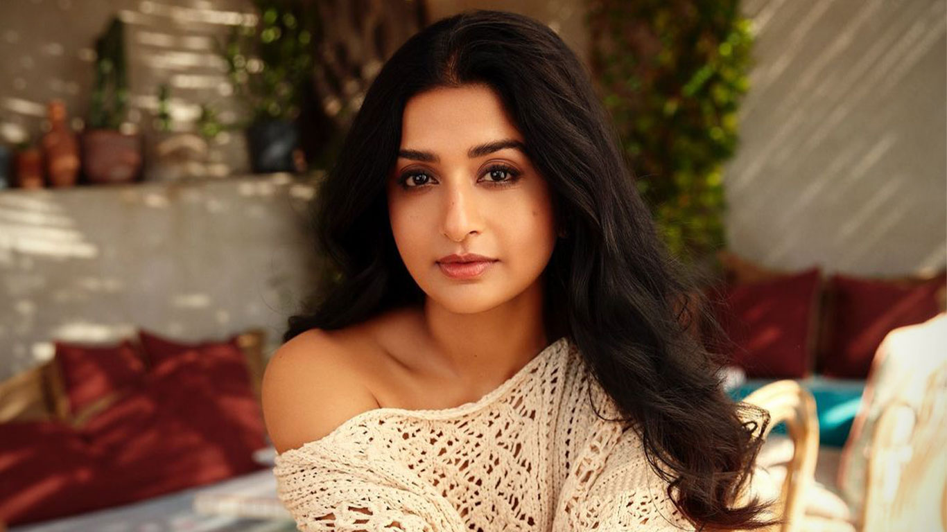 Meera Jasmine Wallpapers