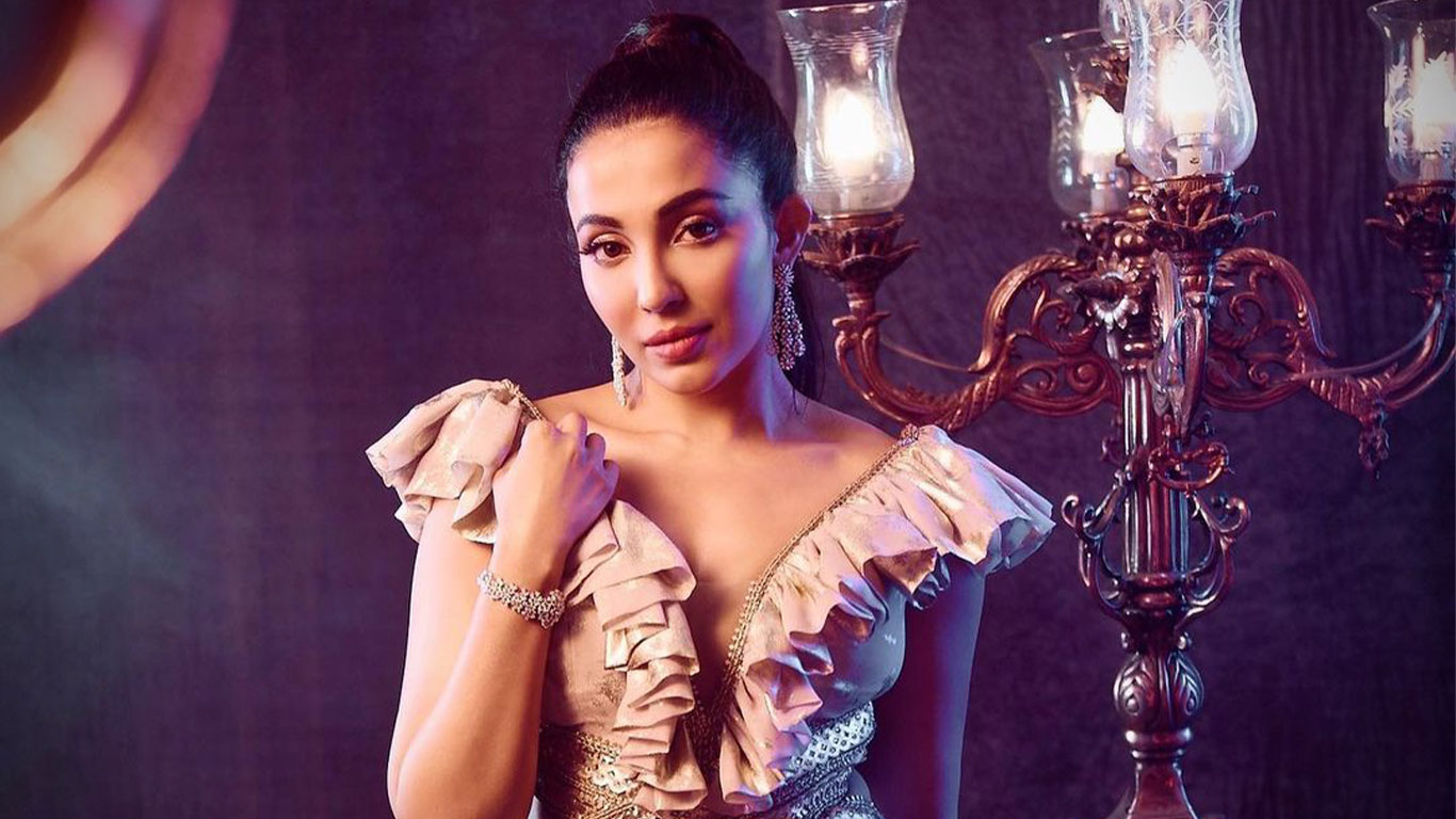 Parvathy Nair Wallpapers