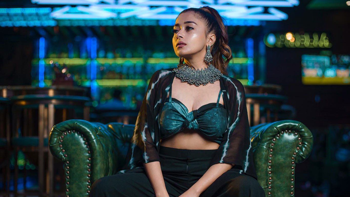 Tina Datta Wallpapers