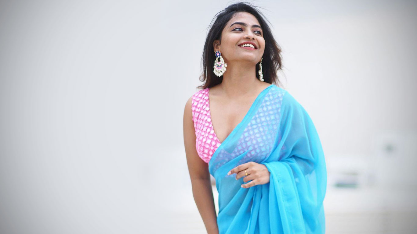 Alekhya Harika Wallpapers