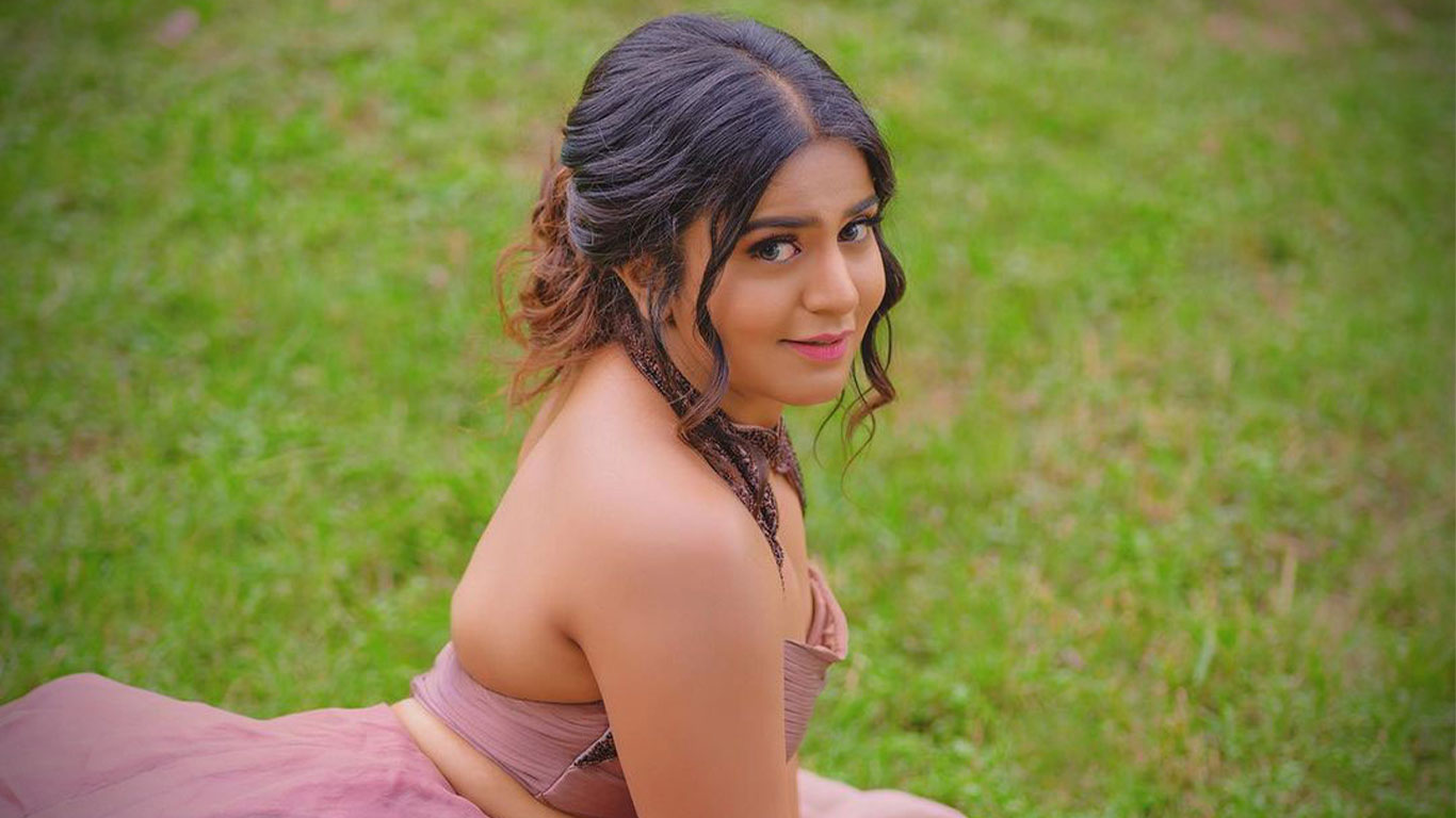 Namratha Gowda Wallpapers