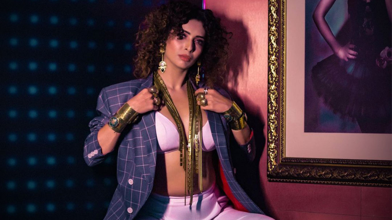 Heena Panchal Wallpapers