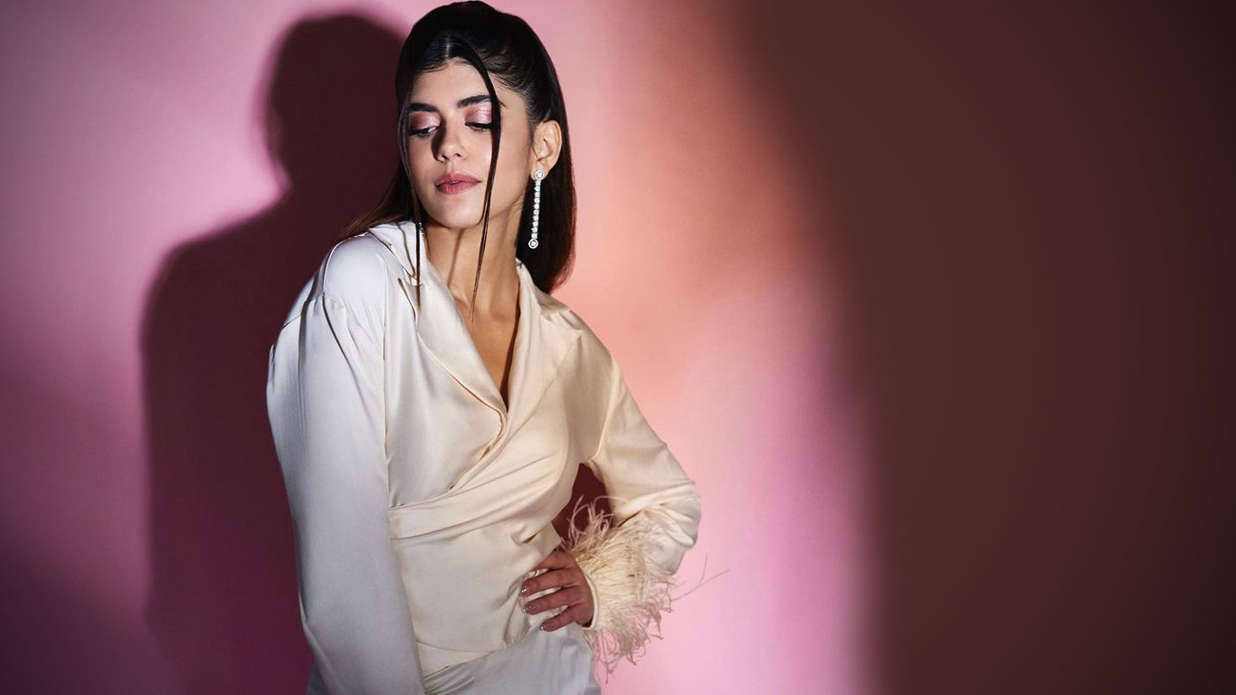 Sanjana Sanghi Wallpapers