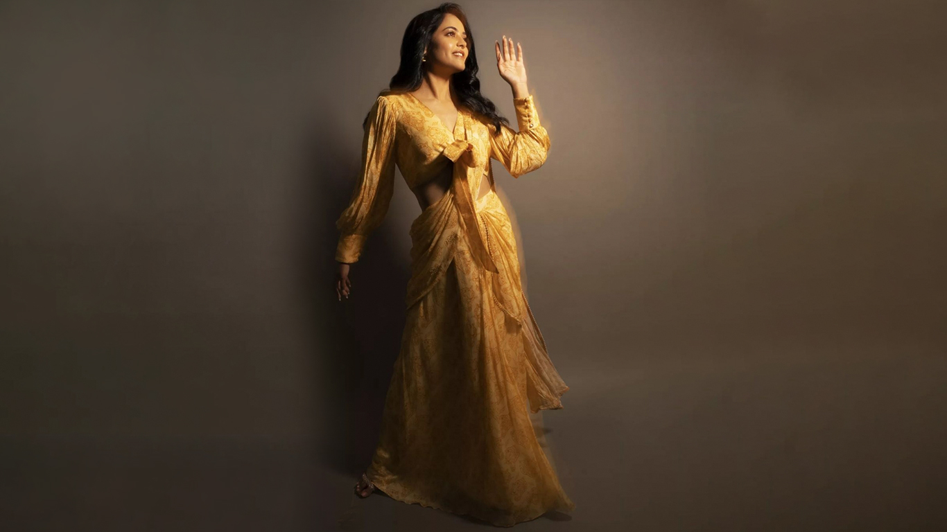 Bindu Madhavi Wallpapers