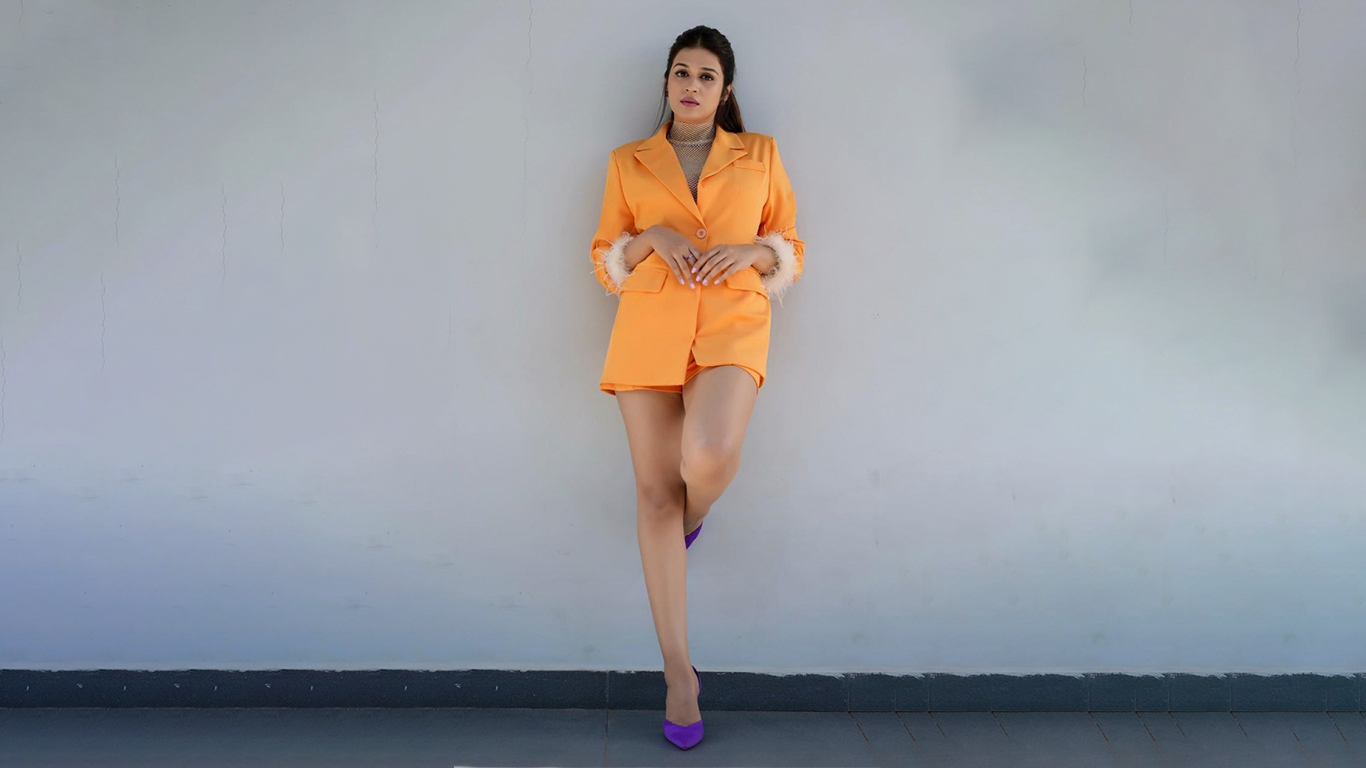 Shraddha Das Wallpapers