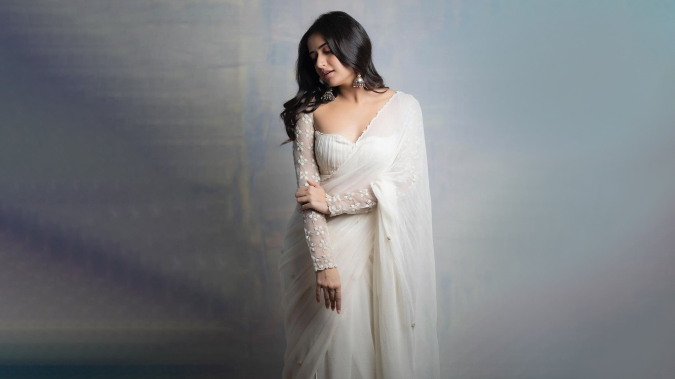 Ashika Ranganath Wallpapers