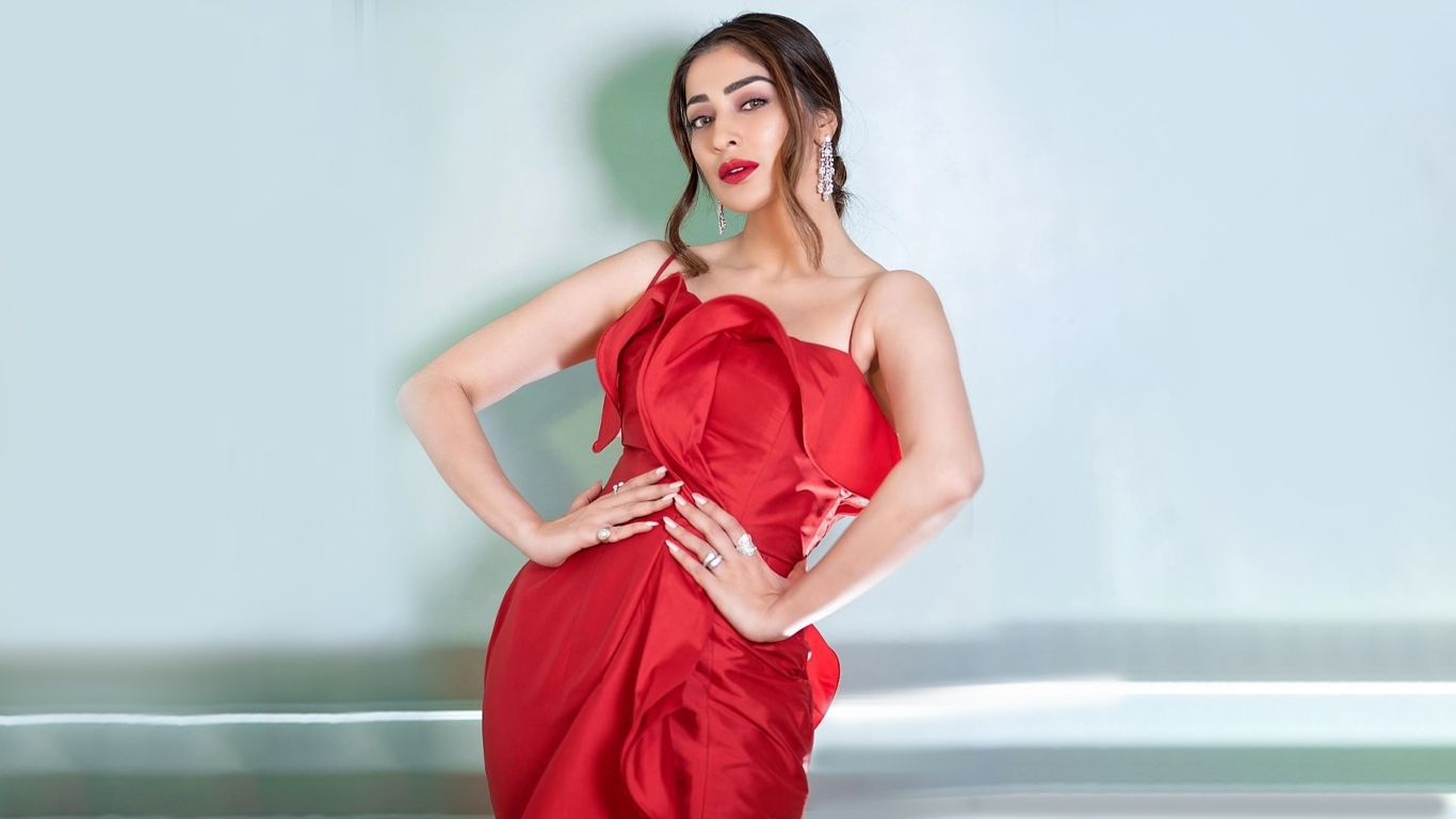 Raai Laxmi Wallpapers