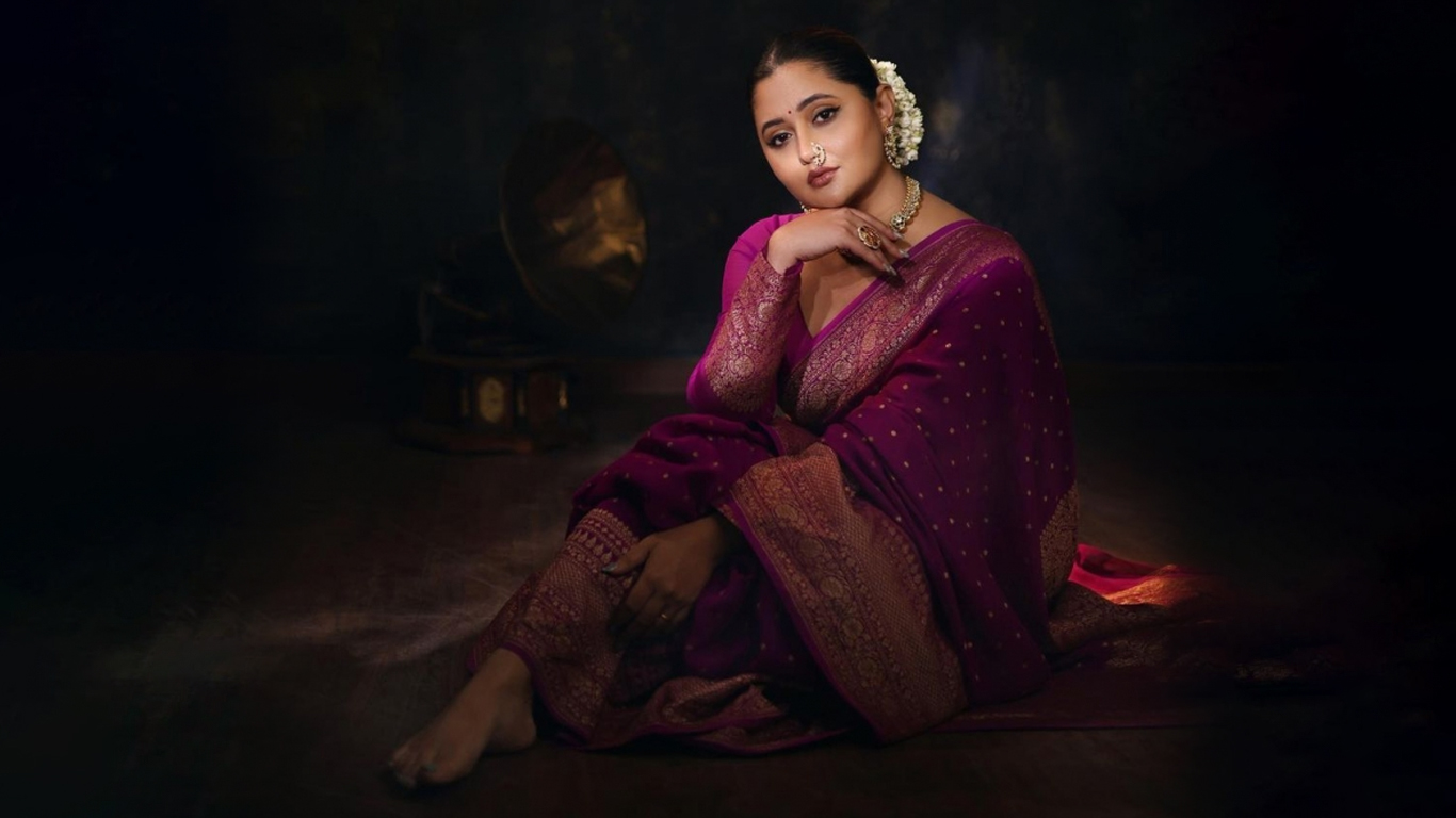 Rashami Desai Wallpapers