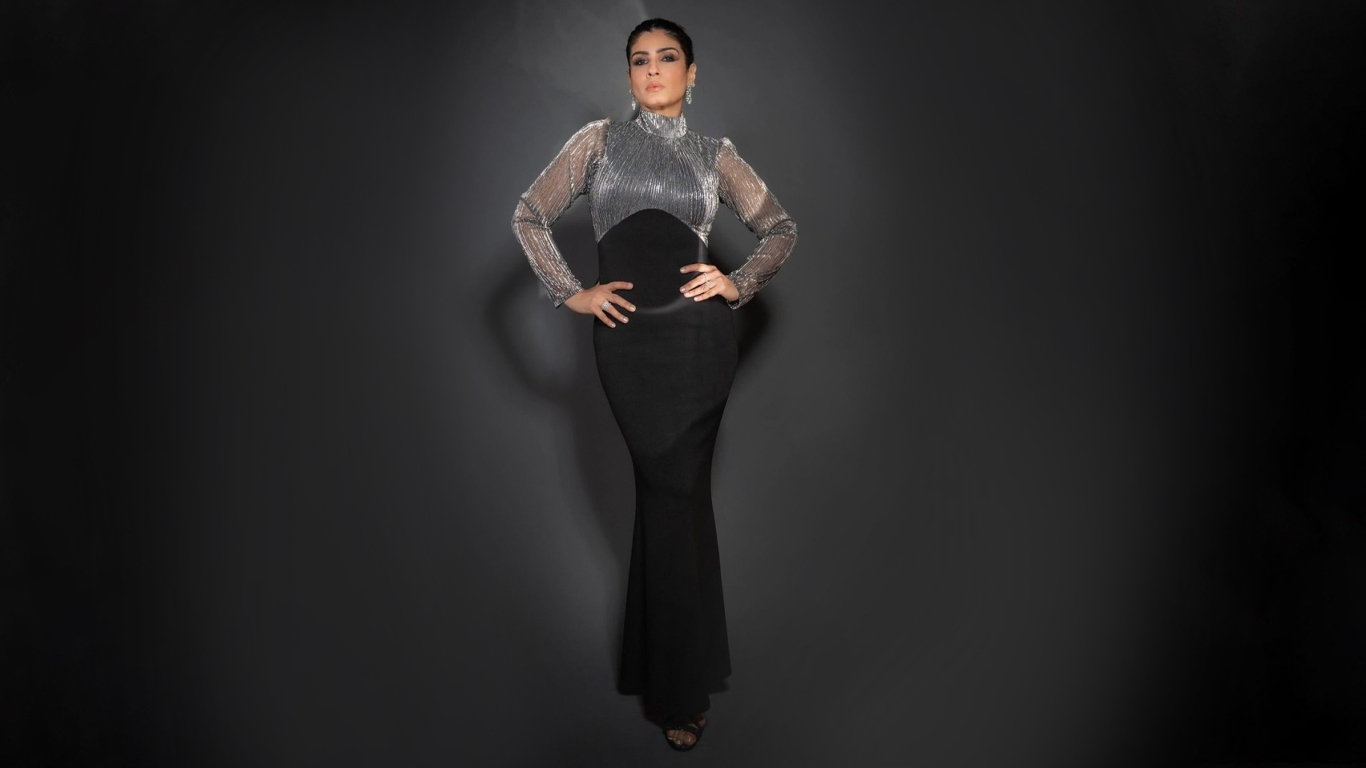 Raveena Tandon Wallpapers