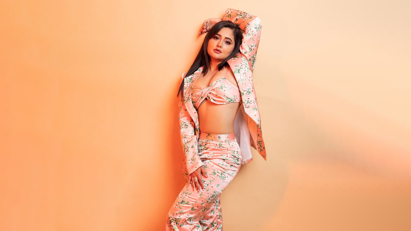 Rashami Desai Wallpapers