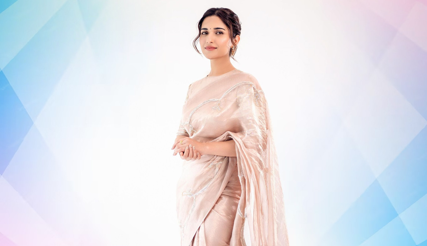 Ruhani Sharma Wallpapers