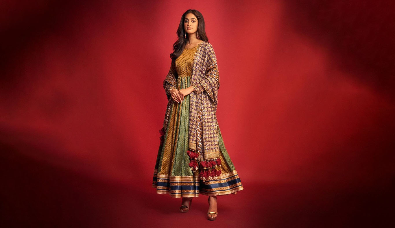 Sini Shetty Wallpapers