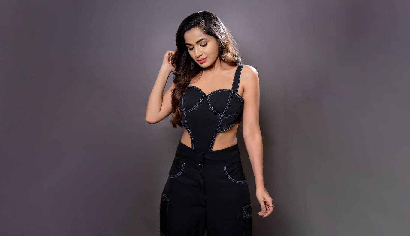 Shobha Shetty Wallpapers