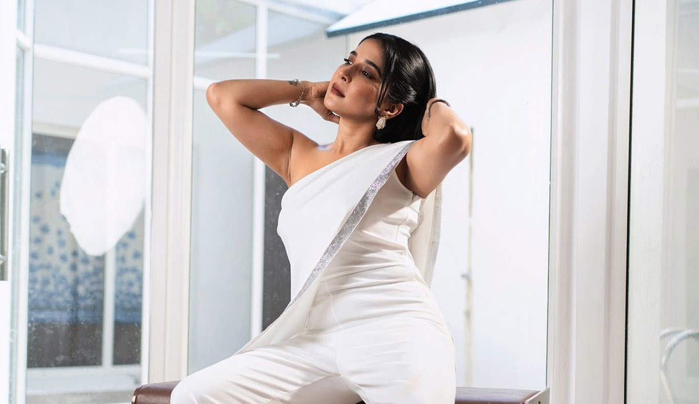 Sakshi Agarwal Wallpapers