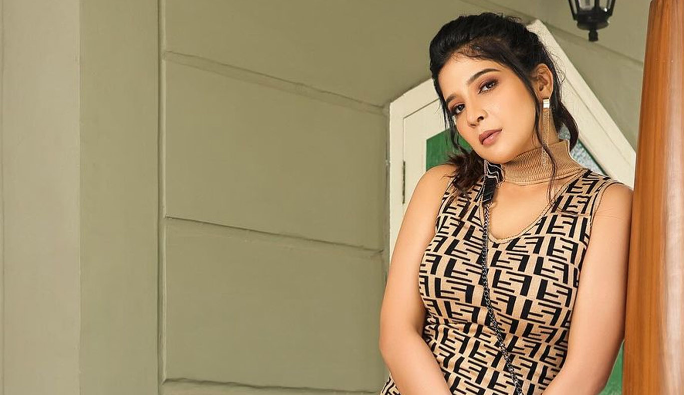 Sakshi Agarwal Wallpapers